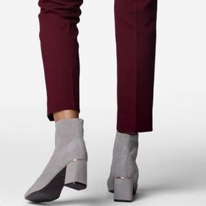 laree stretch bootie